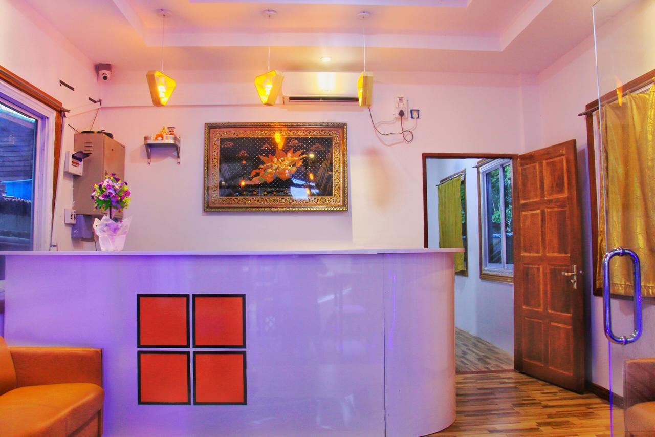 The Lodge Yangon Poshtel Buitenkant foto