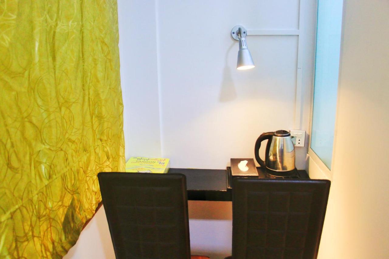 The Lodge Yangon Poshtel Buitenkant foto