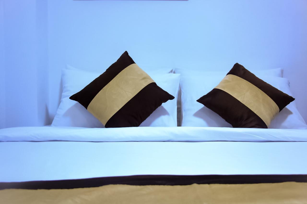 The Lodge Yangon Poshtel Buitenkant foto