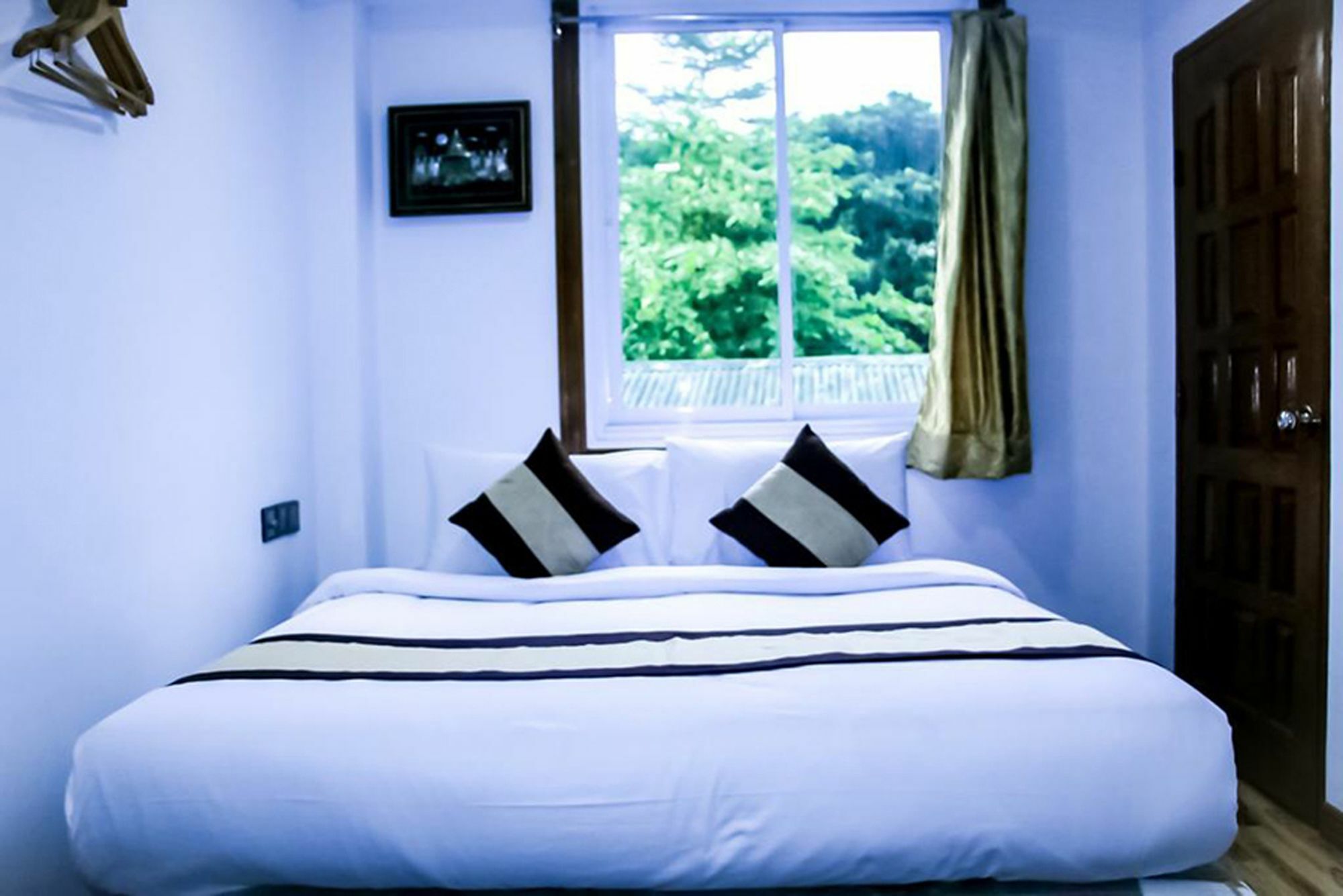 The Lodge Yangon Poshtel Buitenkant foto
